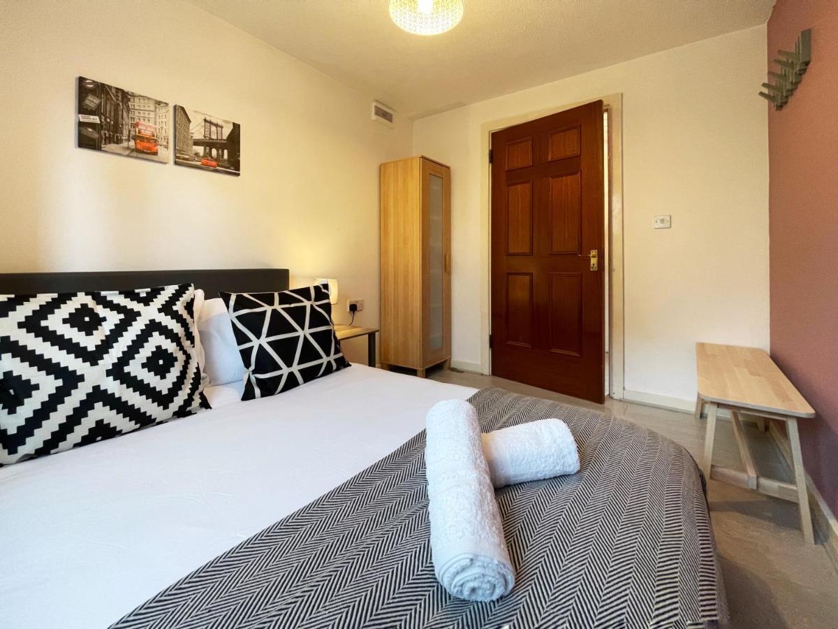 Jessica's Place At Whitechapel Appartement *